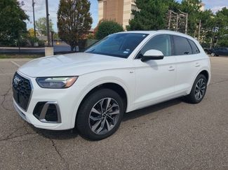 Used 2024 Audi Q5 2.0T Premium Plus AWD/4WD video 1