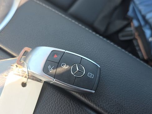 Used 2020 Mercedes-Benz C 300 Sedan image 29