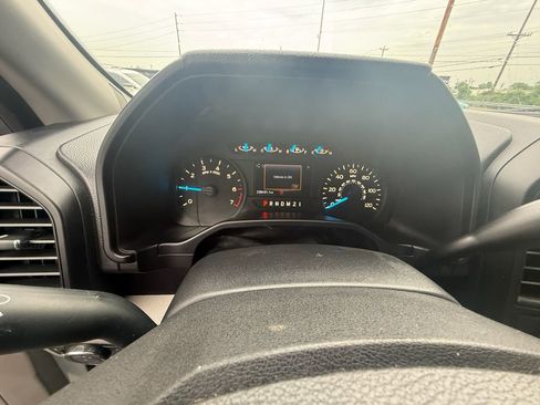 Used 2017 Ford F150 XL w/ Equipment Group 101A Mid AWD/4WD image 17