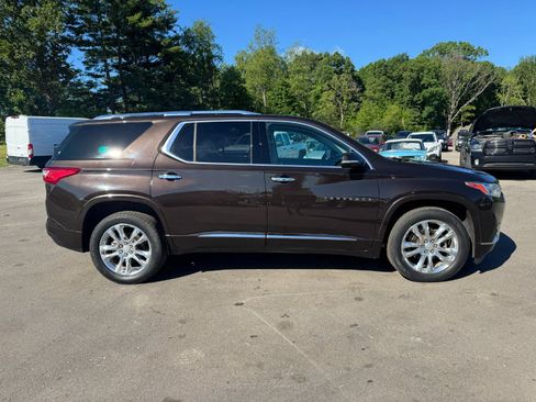 Used 2018 Chevrolet Traverse High Country AWD/4WD image 6