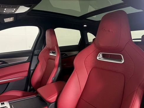 New 2026 Jaguar F-PACE R-Dynamic S image 31