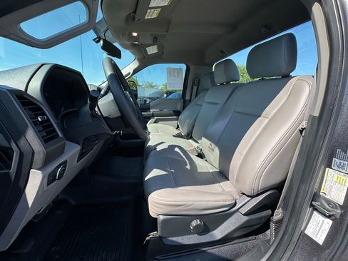 Used 2017 Ford F250 XL w/ Power Equipment Group AWD/4WD image 4
