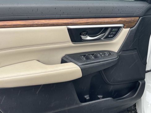 Used 2019 Honda CR-V Touring image 12