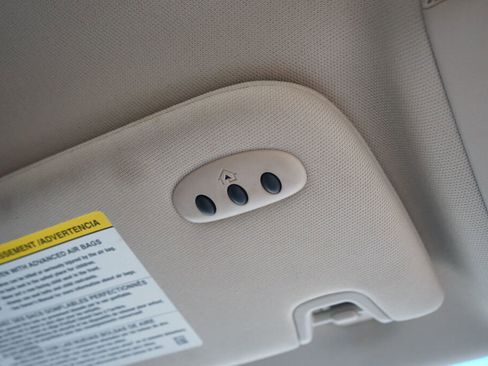 Used 2018 Lincoln MKZ Select w/ Technology Package image 25