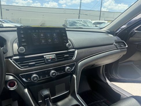 Used 2020 Honda Accord EX image 16