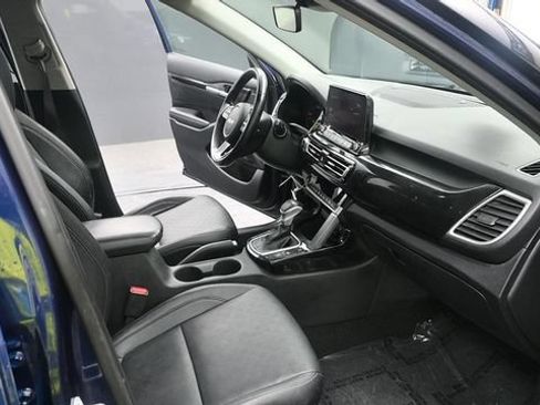 Used 2022 Kia Seltos EX AWD/4WD image 16
