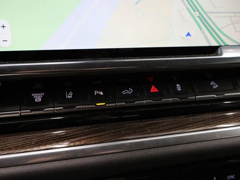 Used 2025 Chevrolet Silverado 2500 LT w/ Trail Boss Package image 55