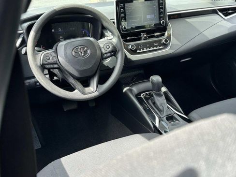 Used 2020 Toyota Corolla LE image 16