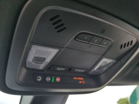 Certified 2023 Chevrolet Traverse LT AWD/4WD image 25