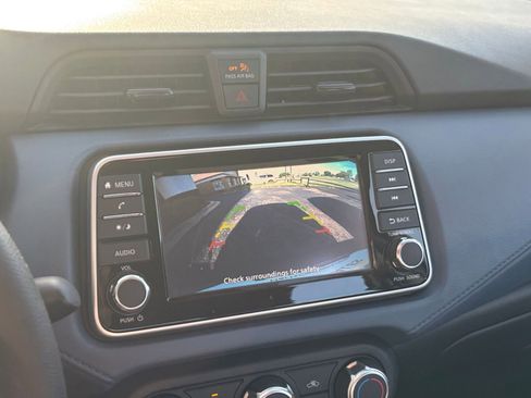 Used 2025 Nissan Versa SV image 22