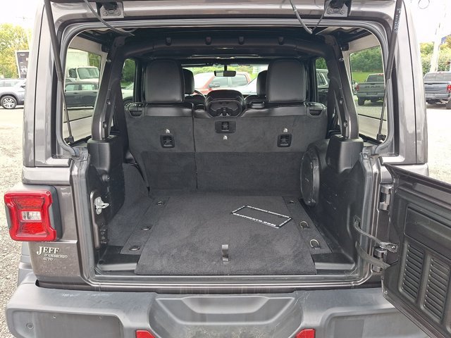 Certified 2021 Jeep Wrangler Unlimited Rubicon AWD/4WD image 35