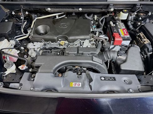 Used 2019 Toyota RAV4 XLE image 29