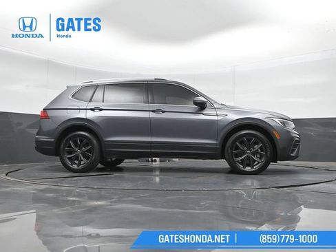 Used 2024 Volkswagen Tiguan SE FWD image 42