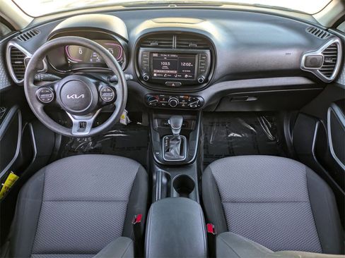 Used 2024 Kia Soul LX w/ Option Group 015 image 25