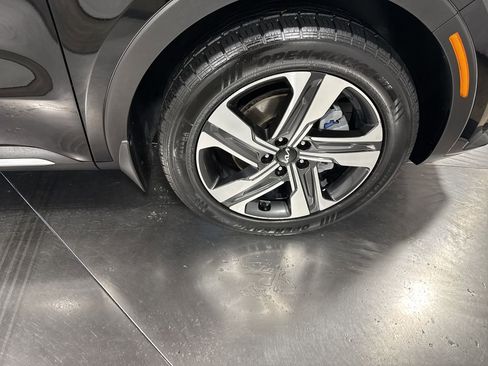 Used 2023 Kia Sorento SX Prestige image 14