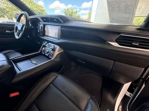 Certified 2021 GMC Yukon XL Denali AWD/4WD image 30