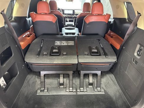 Used 2024 Kia Carnival SX FWD image 25