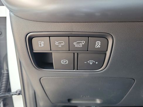 New 2026 Hyundai Ioniq 9 SEL image 12