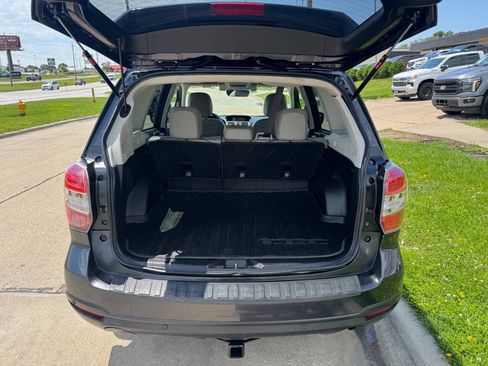 Used 2018 Subaru Forester 2.5i Limited AWD/4WD image 10