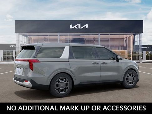 New 2026 Kia Carnival EX FWD image 6