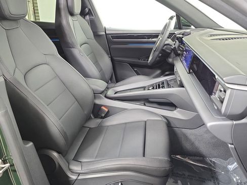 New 2026 Porsche Macan 4 Electric AWD/4WD image 27