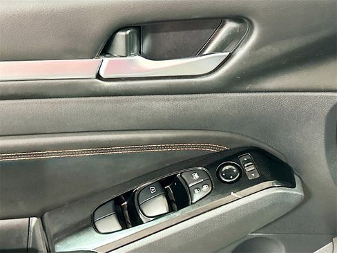 Used 2023 Nissan Altima 2.5 SR image 15