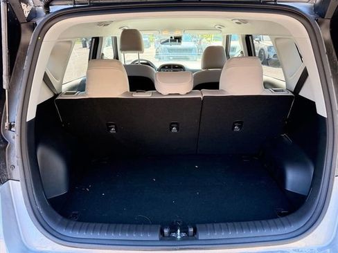 Used 2025 Kia Soul LX w/ LX Technology Package FWD image 30