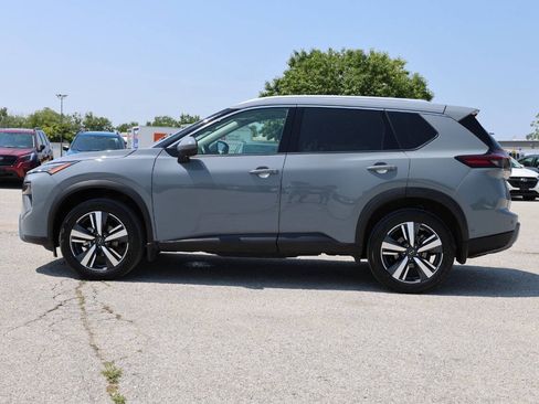 Used 2024 Nissan Rogue SL w/ SL Premium Package AWD/4WD image 8