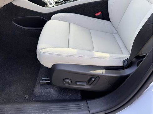 New 2026 Volvo XC40 B5 Plus w/ Protection Package Premier AWD/4WD image 16