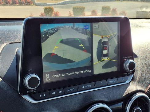 Used 2025 Nissan Sentra SR w/ SR Premium Package image 5