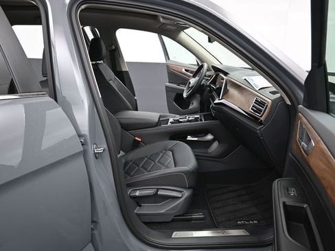 New 2026 Volkswagen Atlas SE AWD/4WD image 14