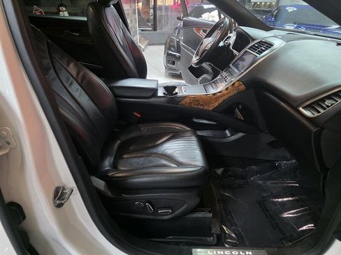 Used 2018 Lincoln MKX Select w/ Select Plus Package image 34