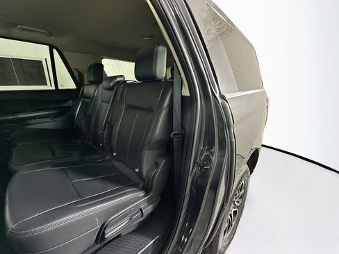 Used 2024 Ford Expedition Max XLT image 26