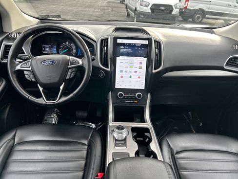 Certified 2023 Ford Edge SEL w/ Convenience Package image 3