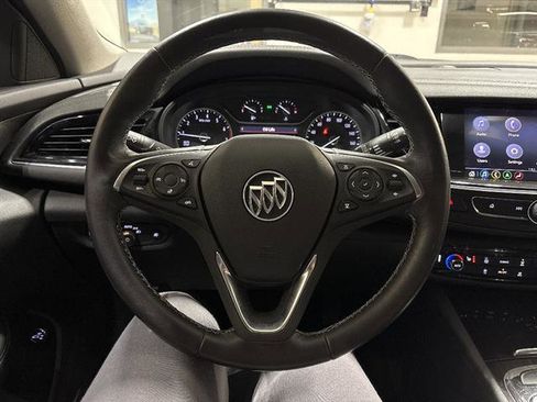 Used 2018 Buick Regal Essence w/ Driver Confidence Package #1 image 15