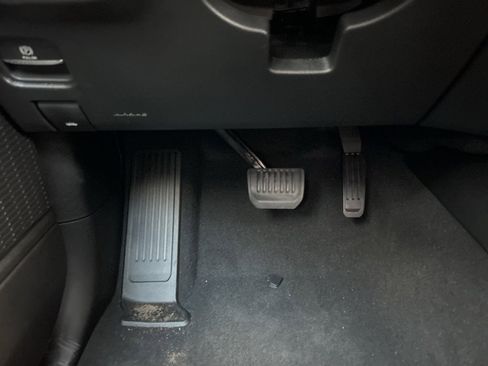 New 2025 Jeep Grand Cherokee Altitude image 15