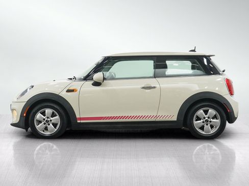 Used 2017 MINI Cooper 2-Door Hardtop FWD image 2