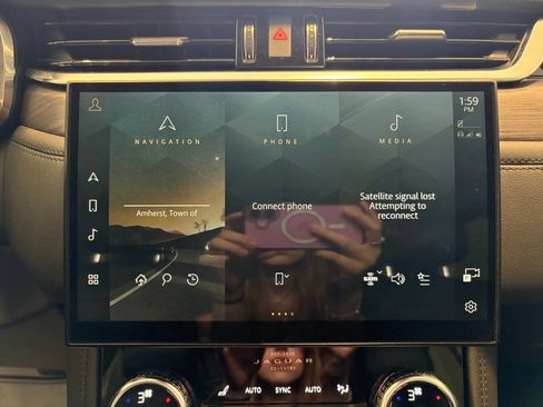 Used 2022 Jaguar F-PACE S AWD/4WD image 30