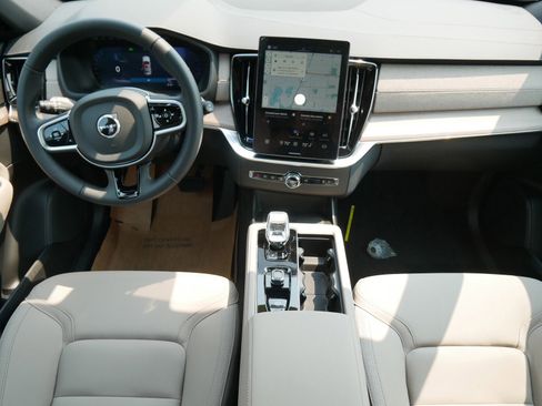 New 2026 Volvo XC90 B6 Core image 7