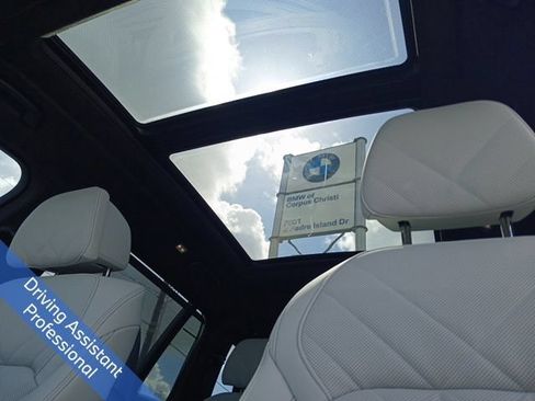 Used 2026 BMW X7 xDrive40i AWD/4WD image 30