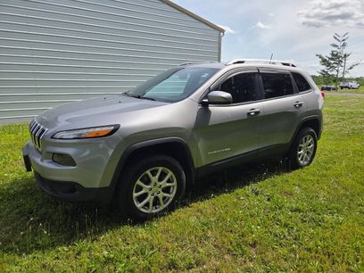Used 2016 Jeep Cherokee Latitude w/ Cold Weather Group