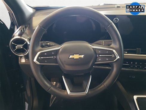 Used 2025 Chevrolet Equinox LT image 12