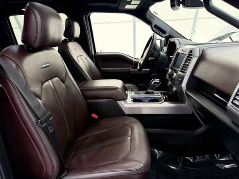 Used 2015 Ford F150 Platinum w/ Equipment Group 701A Luxury image 19