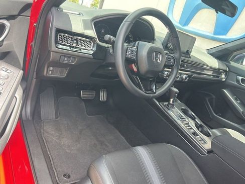 Used 2023 Honda Civic Sport image 11