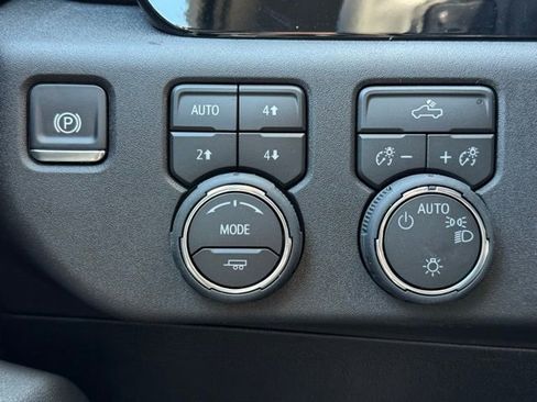 New 2026 Chevrolet Silverado 1500 LT AWD/4WD image 25