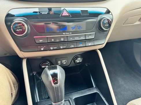 Used 2018 Hyundai Tucson SEL Plus FWD image 18