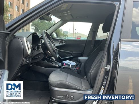 Used 2021 Kia Soul S FWD image 9
