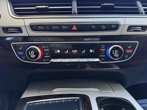 Used 2019 Audi Q7 2.0T Premium Plus w/ Premium Plus Package AWD/4WD image 34