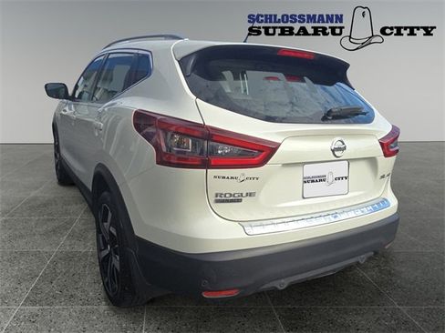 Used 2022 Nissan Rogue Sport SL w/ Premium Package image 7