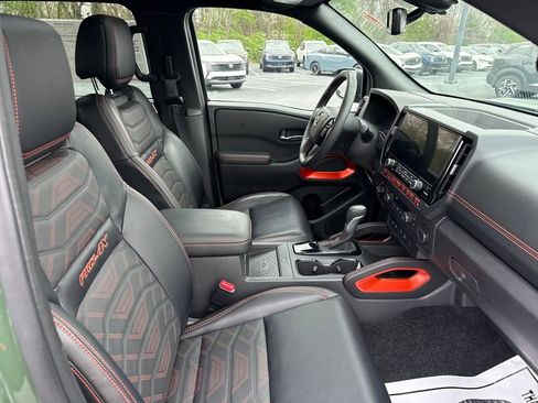 Used 2025 Nissan Frontier PRO-4X w/ Pro Premium Package image 31